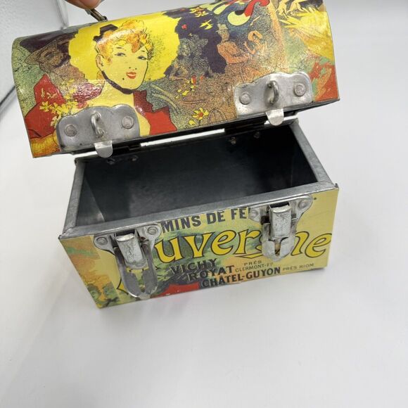 Vintage Galvanized Tin Storage Lunch Box by The MacBeth Collection - Picture 8 of 17